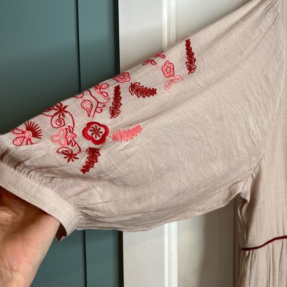 Fig + Flower‎ Tan Midi Dress with Burgundy Pink Embroidery. Size Large. - Picture 8 of 16